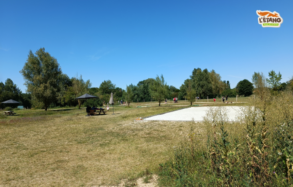 pétanque-aire-de-jeux-base-de-loisirs-letang